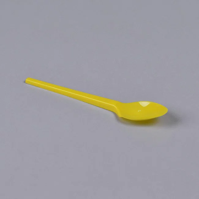 Kit Festinha Amarelo – Copo, Prato, Colher e Garfo – C/ 50 Unidades